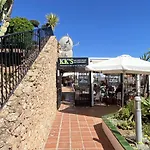 Hibiscus 7 San Juan De Capistrano * Nerja