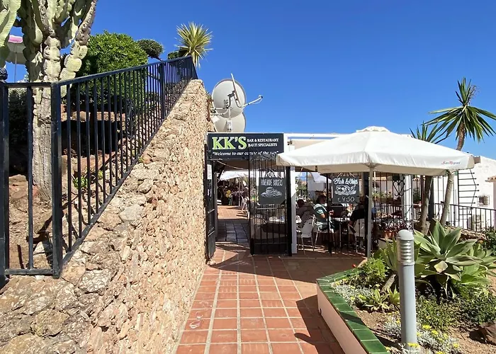 Hibiscus 7 San Juan De Capistrano * Nerja