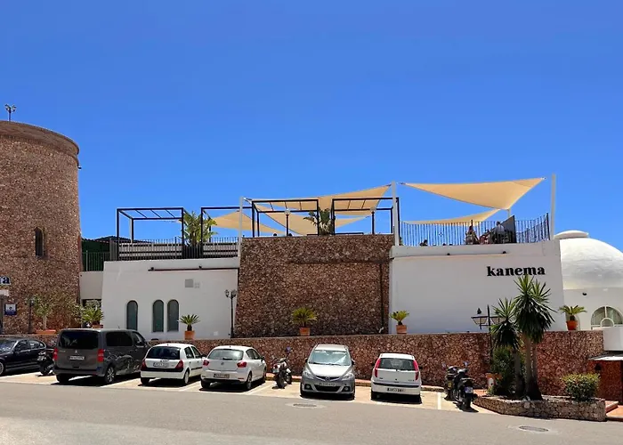 Hibiscus 7 San Juan De Capistrano ネルハ